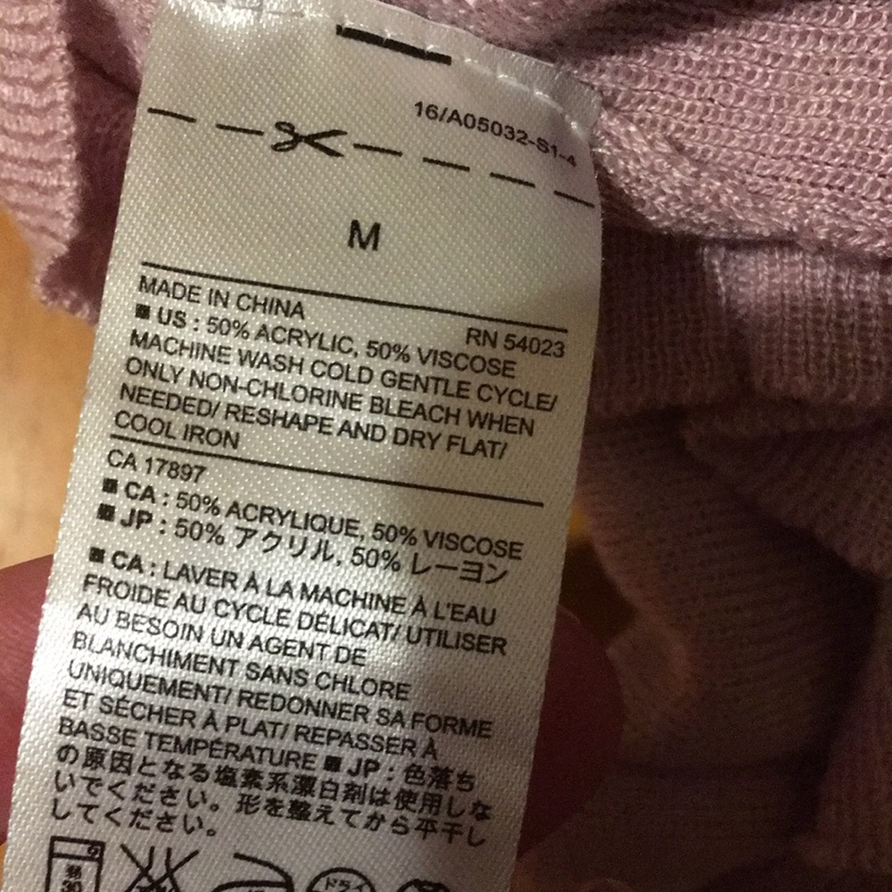 2/$10 Banana Republic dusty rose scoop neck sweater - Picture 5 of 5